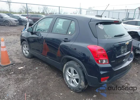 2021 Chevrolet Trax Fwd Ls z USA, uszkodzony, nr VIN KL7CJKSB1MB319077